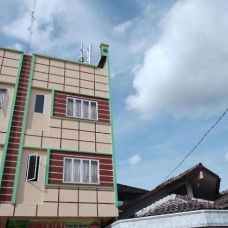 Guest House Taman Sari Syariah Pekanbaru Εξωτερικό φωτογραφία