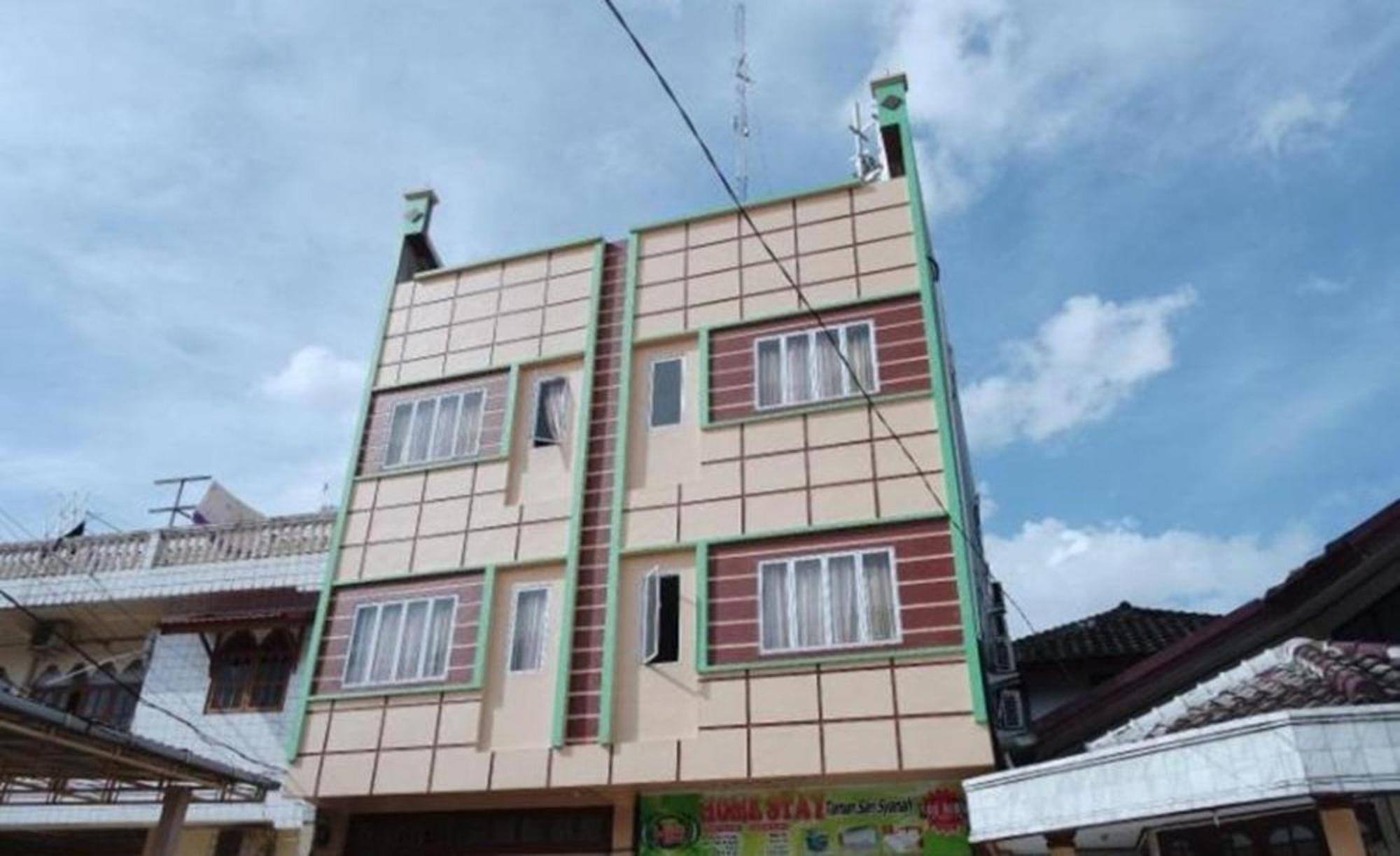 Guest House Taman Sari Syariah Pekanbaru Εξωτερικό φωτογραφία